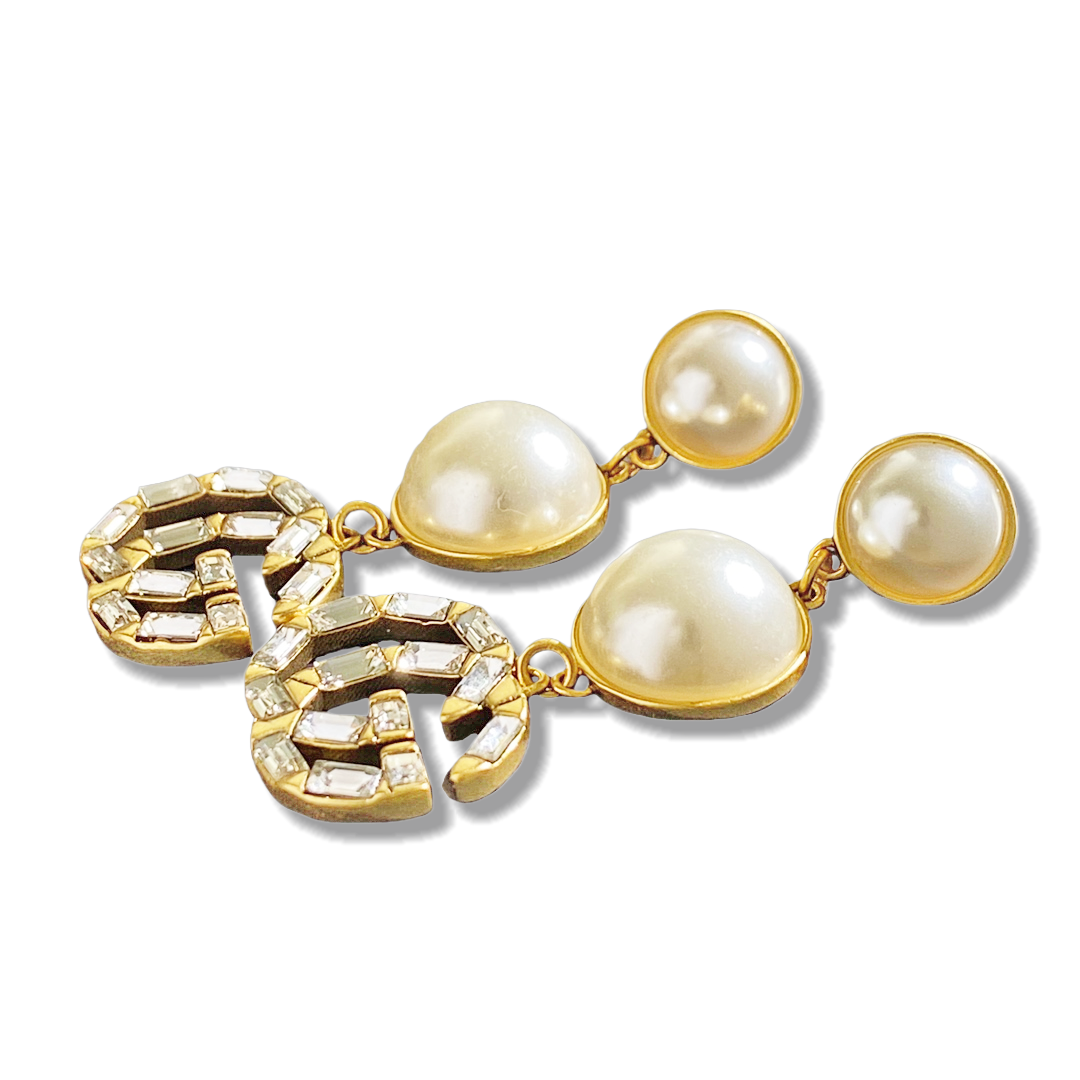 GGE084 Pearl and crystal GG logo drop earring - ccjewelryacc
