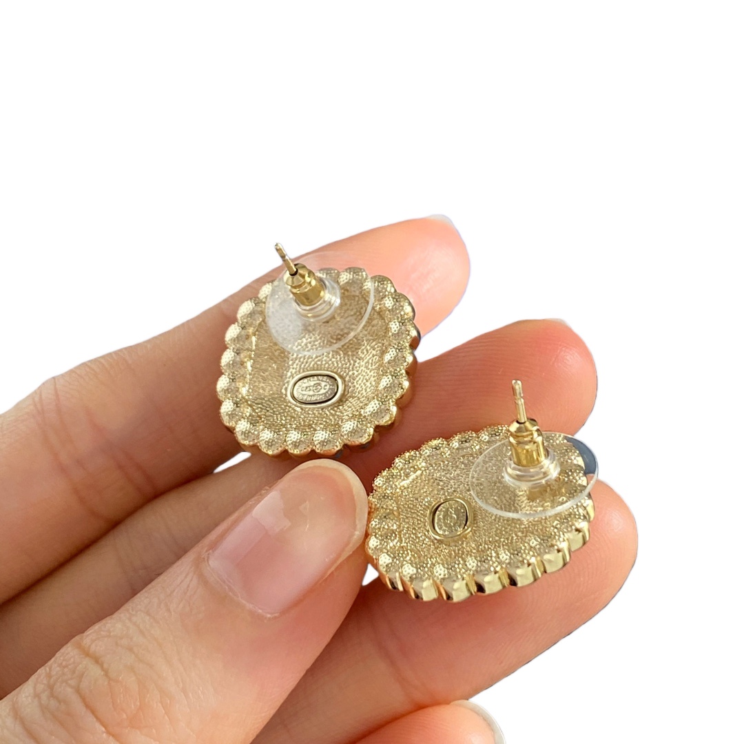CCE377 Chanel earrings Metal crystal - ccjewelryacc