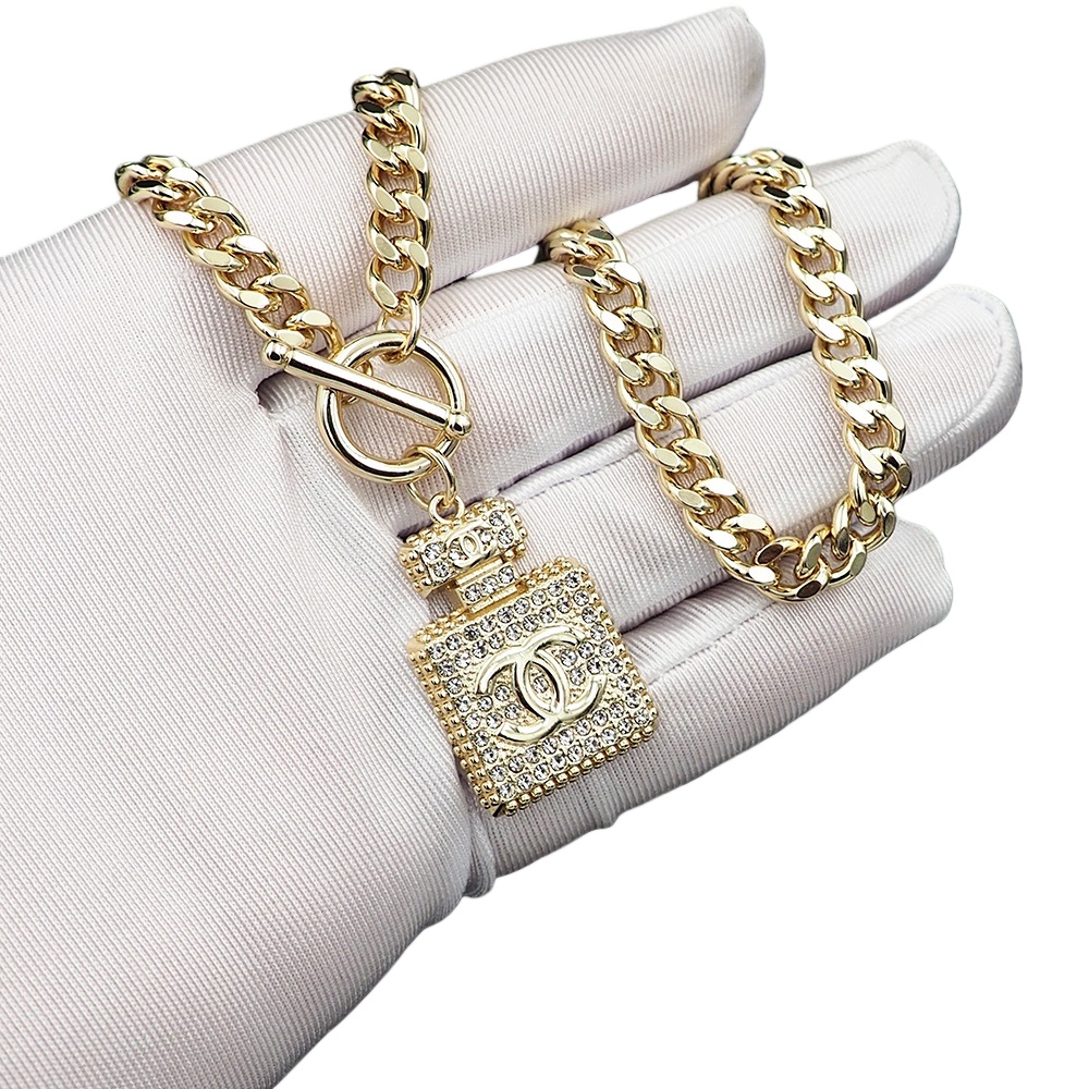 CCN137 Chanel perfume bottle pendant necklace - ccjewelryacc