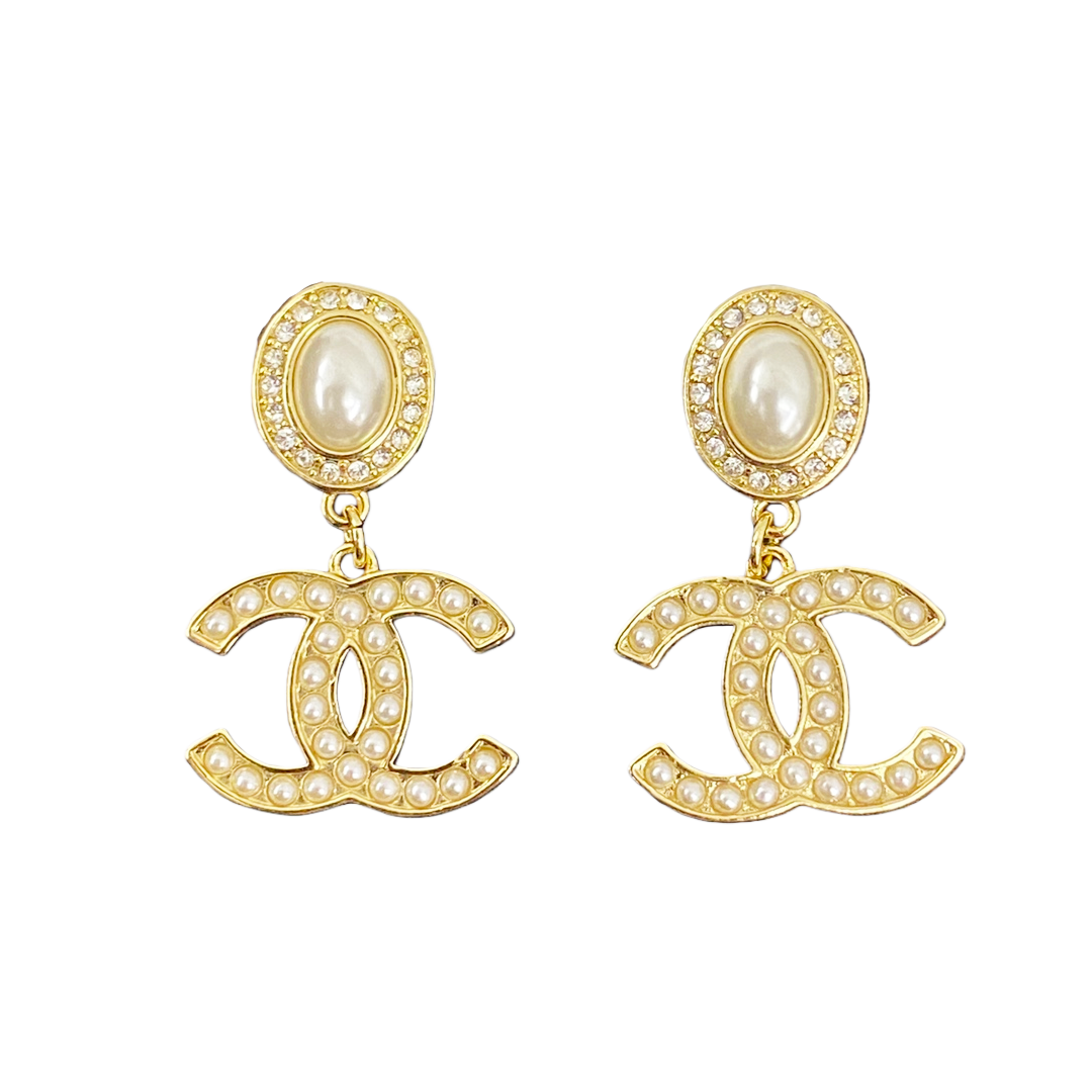 CCE714 Chanel pearl cc logo dangle earrings - ccjewelryacc