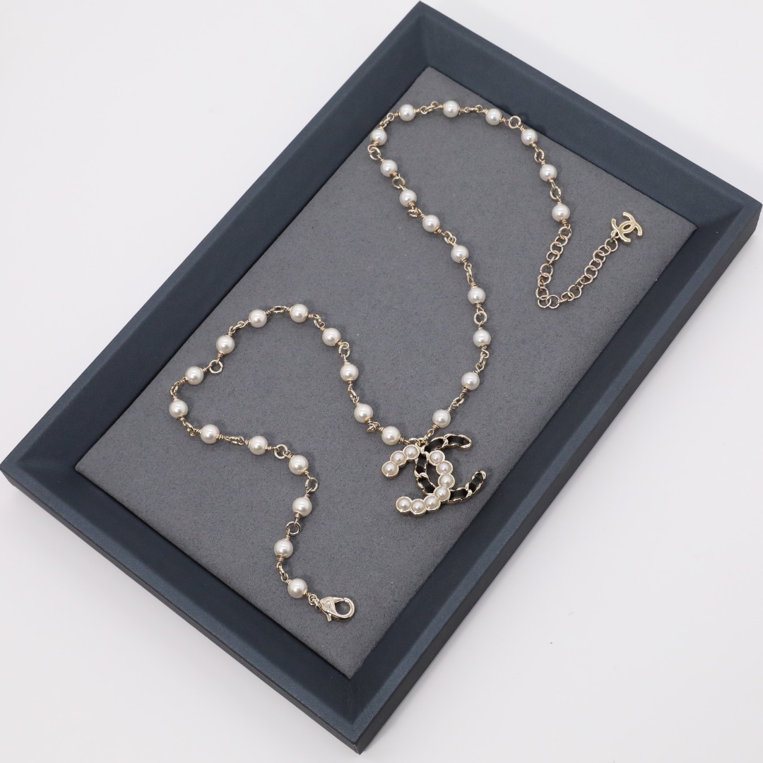 CCN062 Chanel pearl logo pendant necklace - ccjewelryacc