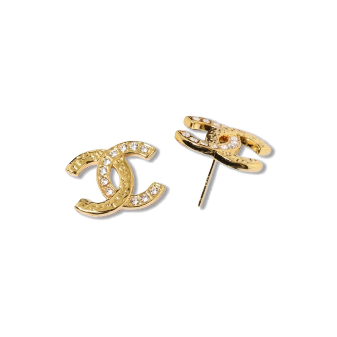 CCE391 Chanel embossment crystal cc logo stud earrings - ccjewelryacc