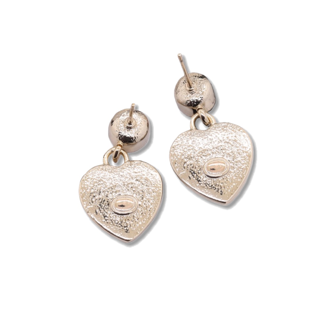 CCE537 Chanel black acrylic heart earrings - ccjewelryacc