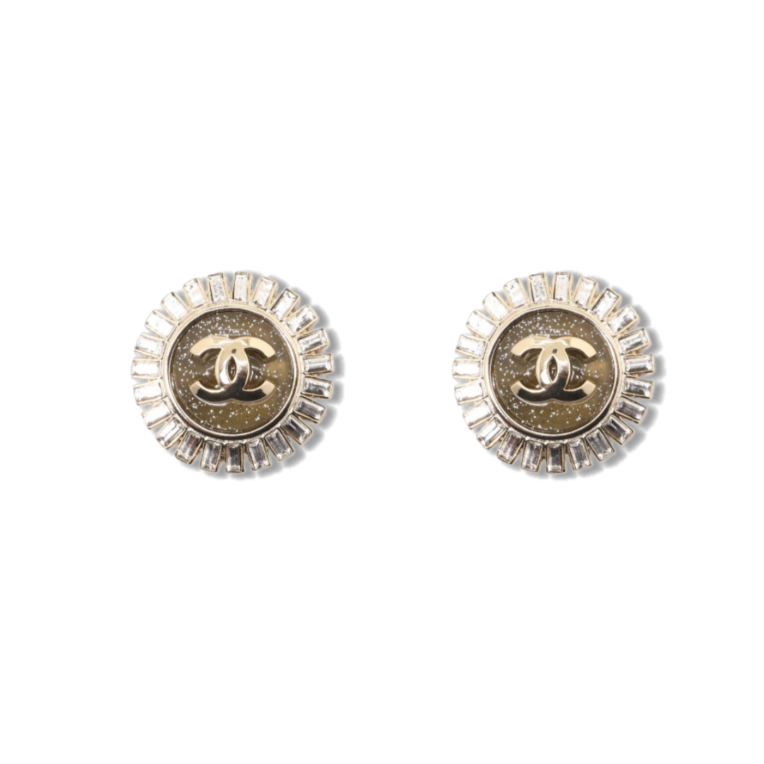 CCE509  Chanel acrylic stud earrings - ccjewelryacc