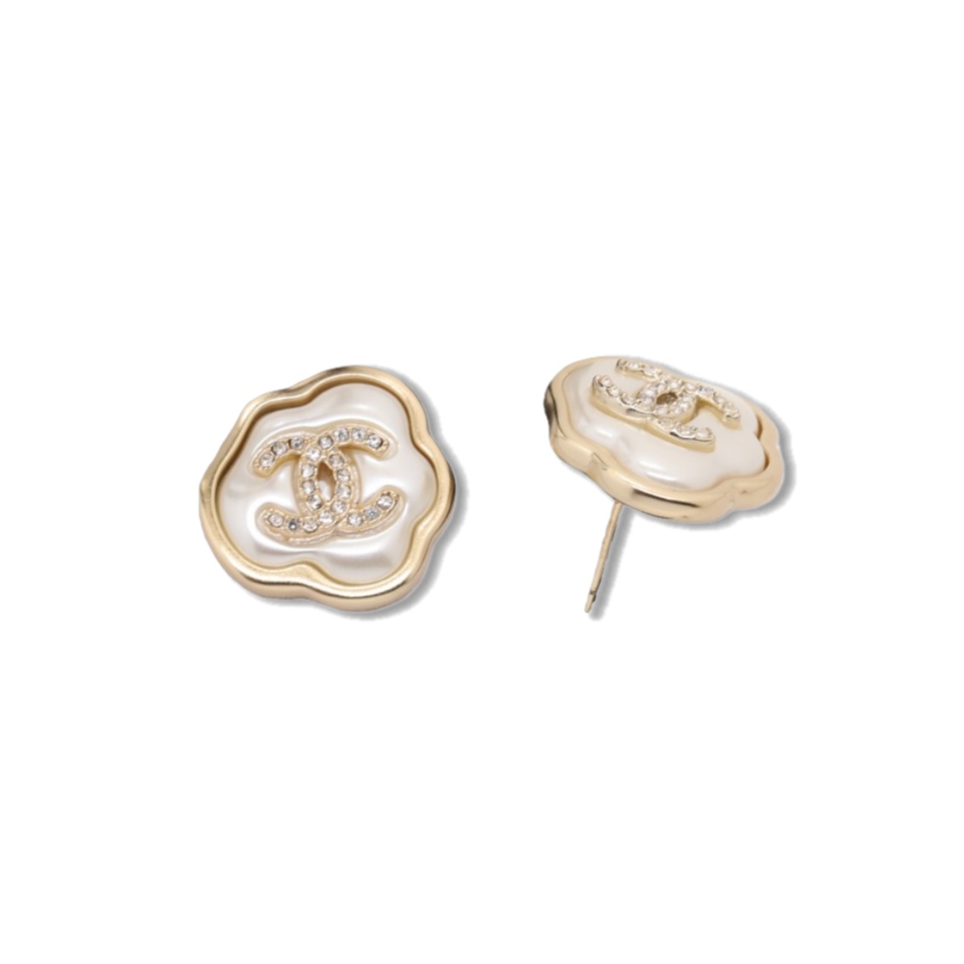 CCE535 Chanel acrylic cloud stud earrings - ccjewelryacc