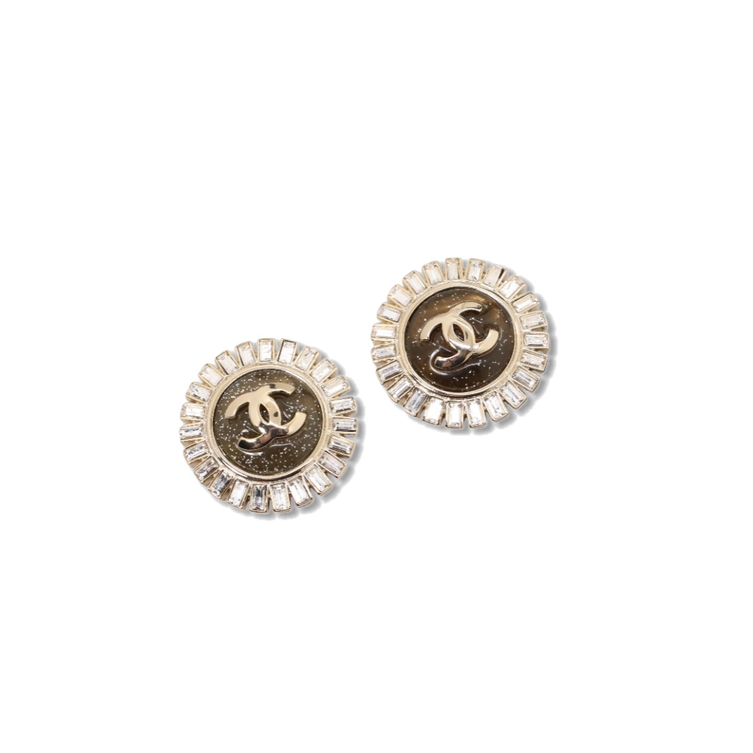 CCE509  Chanel acrylic stud earrings - ccjewelryacc