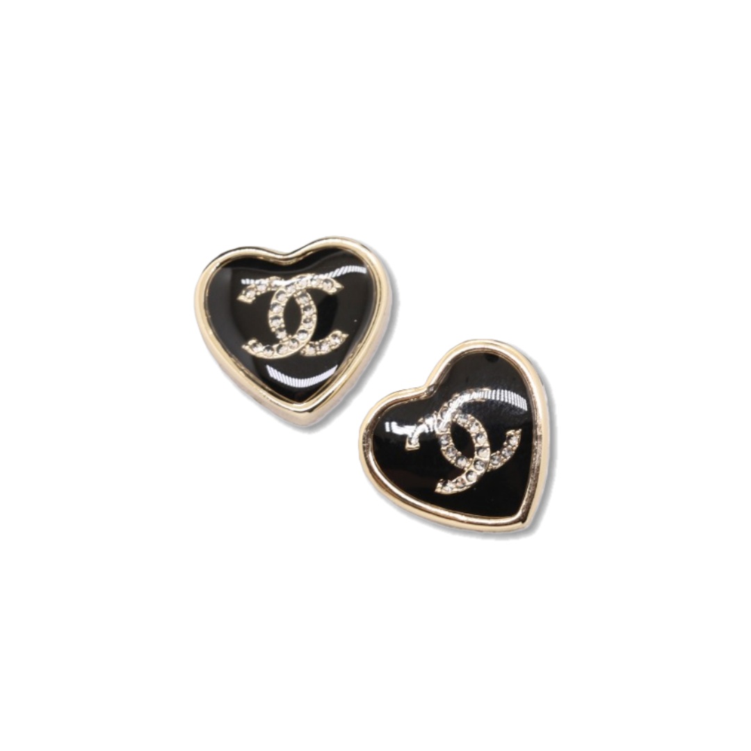 CCE537 Chanel black acrylic heart earrings - ccjewelryacc