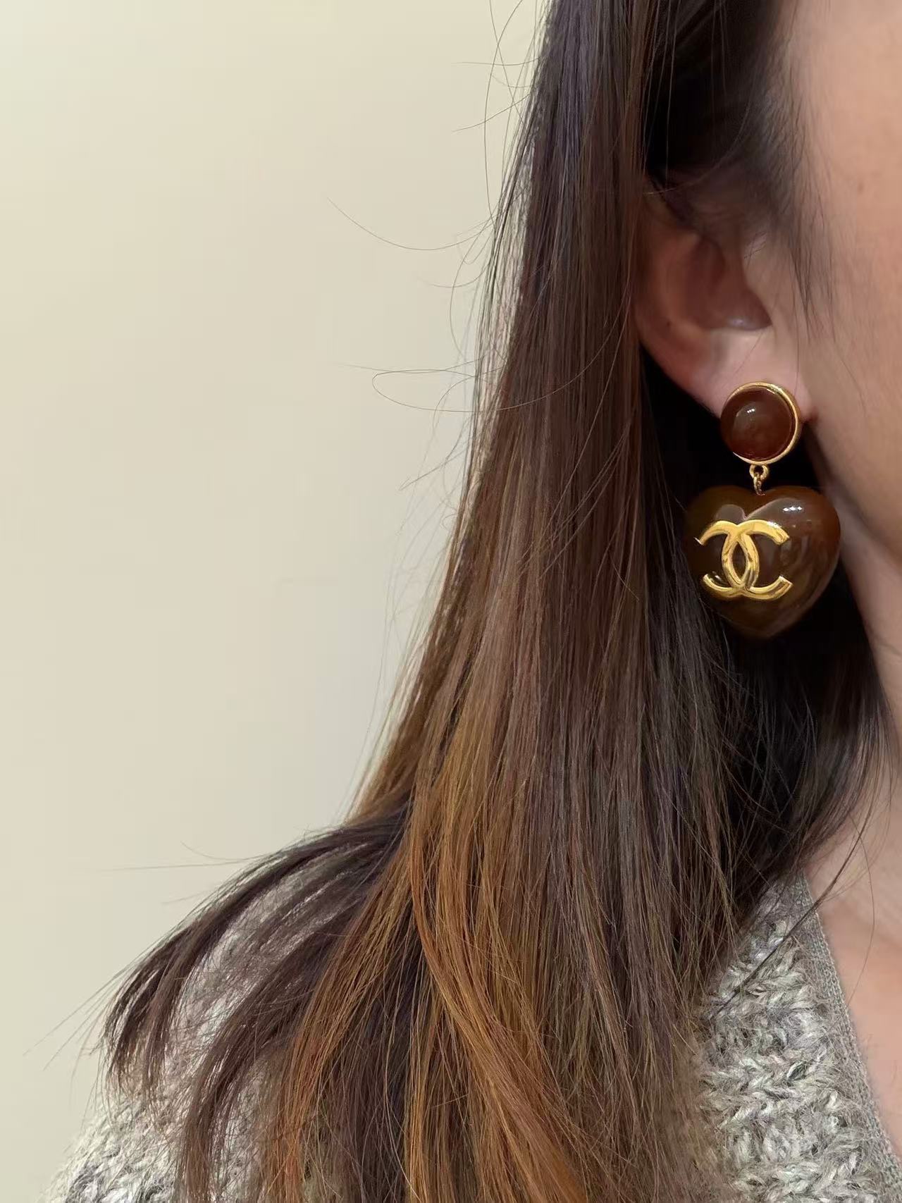 CCE201 Chanel CC pearl and black heart drop earring and necklace - ccjewelryacc