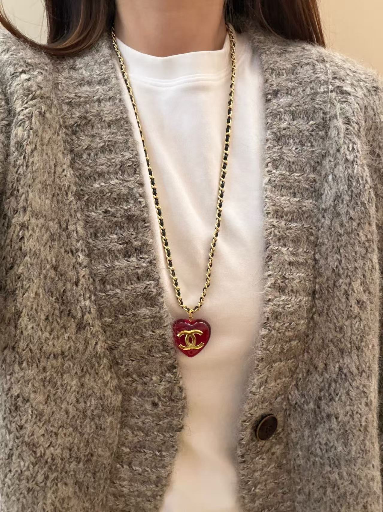 CCE201 Chanel CC pearl and black heart drop earring and necklace - ccjewelryacc