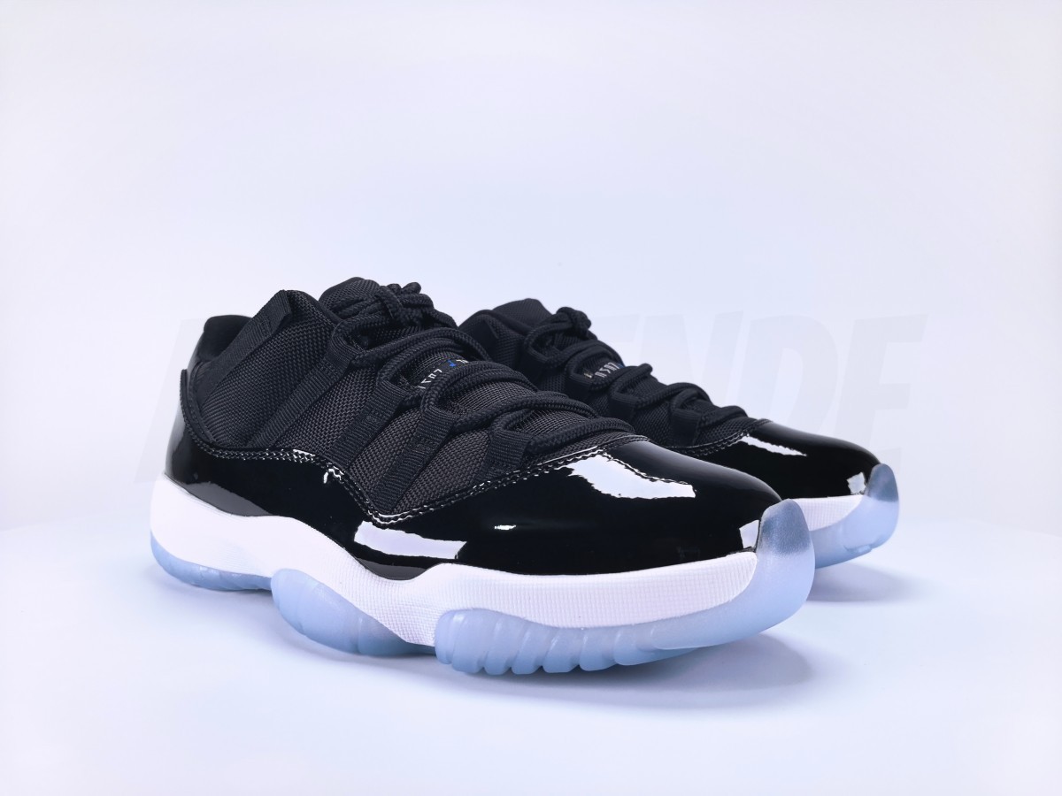 Jordan 11 Retro Low Space Jam - Aktrende