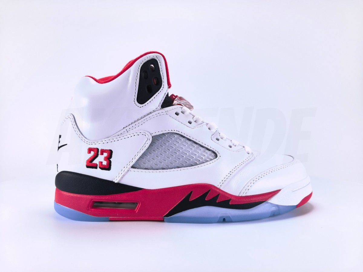 Jordan 5 Retro Fire Red Black Tongue - Aktrende