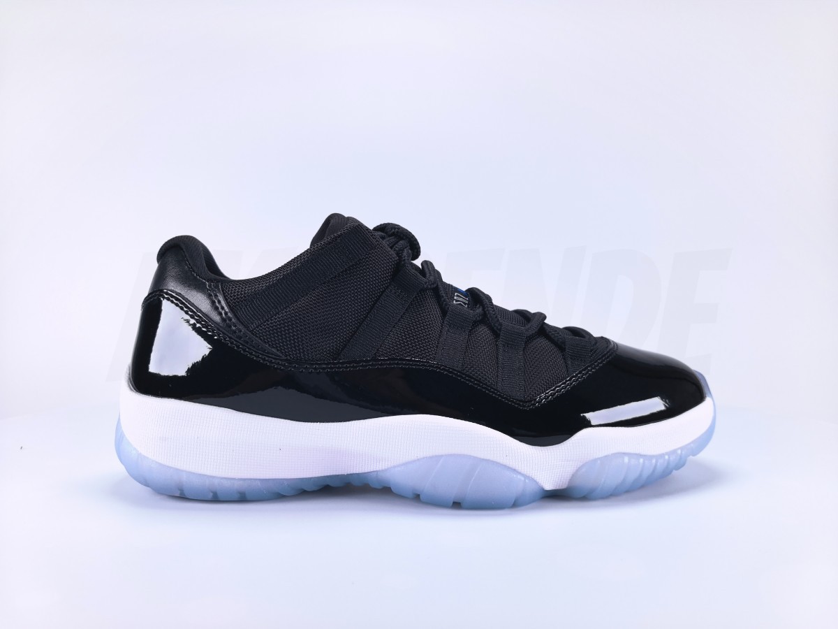 Jordan 11 Retro Low Space Jam - Aktrende