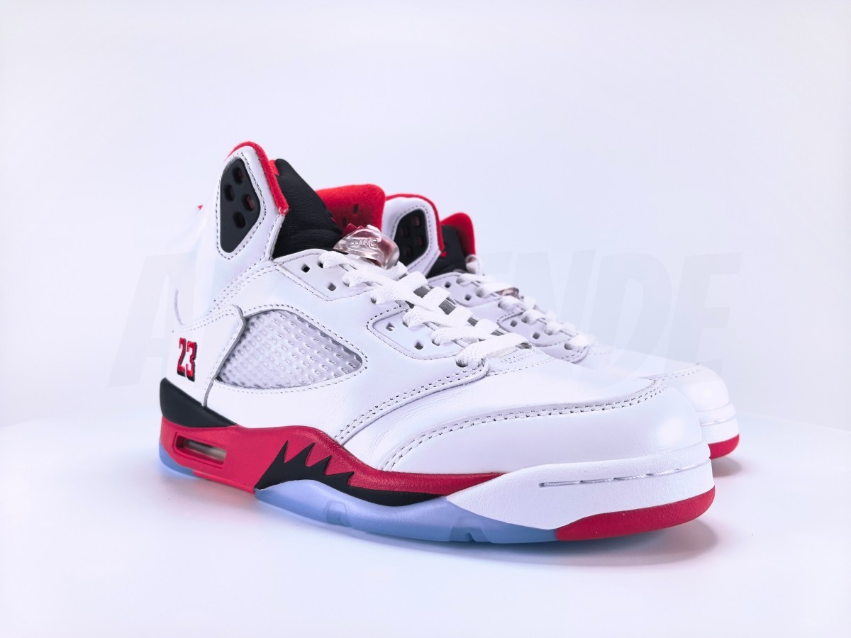 Jordan 5 Retro Fire Red Black Tongue - Aktrende