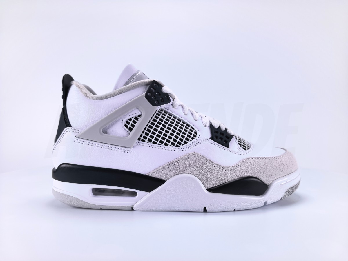 Jordan 4 Retro Military Black - Aktrende