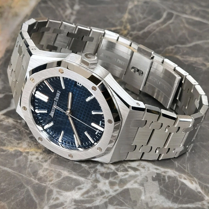 ROYAL OAK SERIES AUTOMATIC WINDING WATCH Ref. 15510ST.OO.1320ST.01(AAAAA Version)