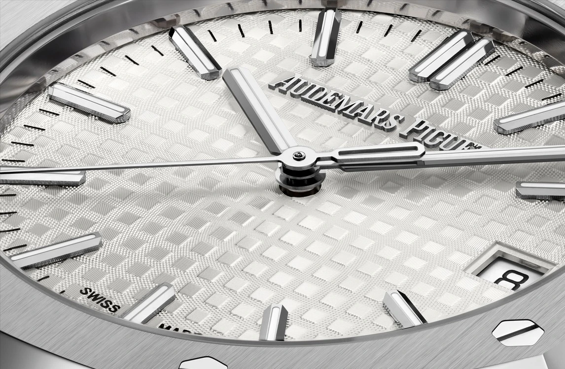 ROYAL OAK SERIES AUTOMATIC WINDING WATCH 5O ANNIVERSARY EDITION Ref. 15550ST.OO.1356ST.01(AAAAA version)