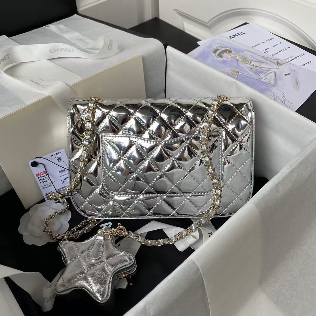 Chanel AS4648 Flap Bag Star Coin Purse Mirrored Calfskin Metallic Calfskin & Gold Metallic Silver