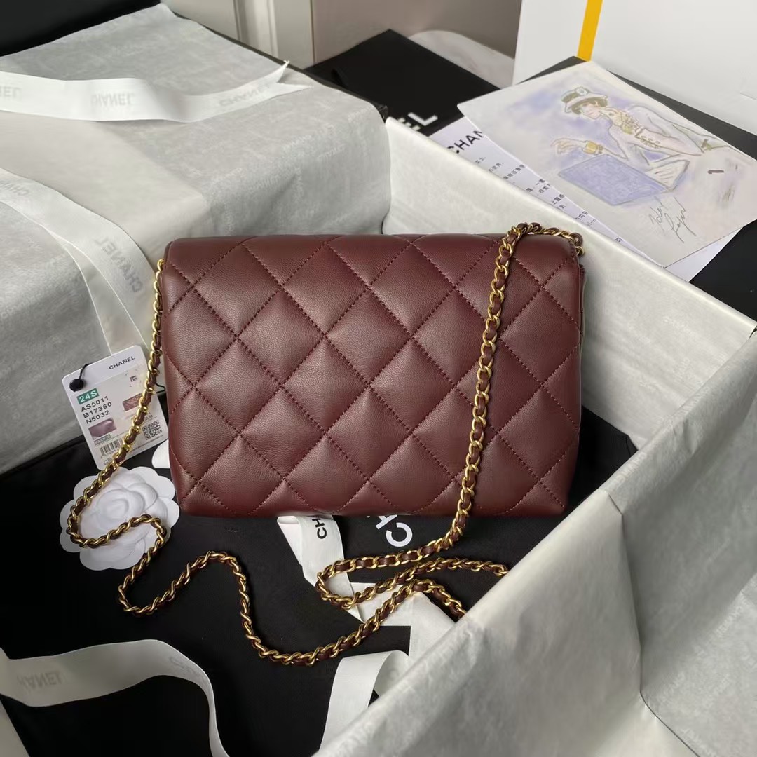 Chanel AS5011 Flap bag Shiny Lambskin Imitation Pearls & Gold-Tone Metal Wine Red