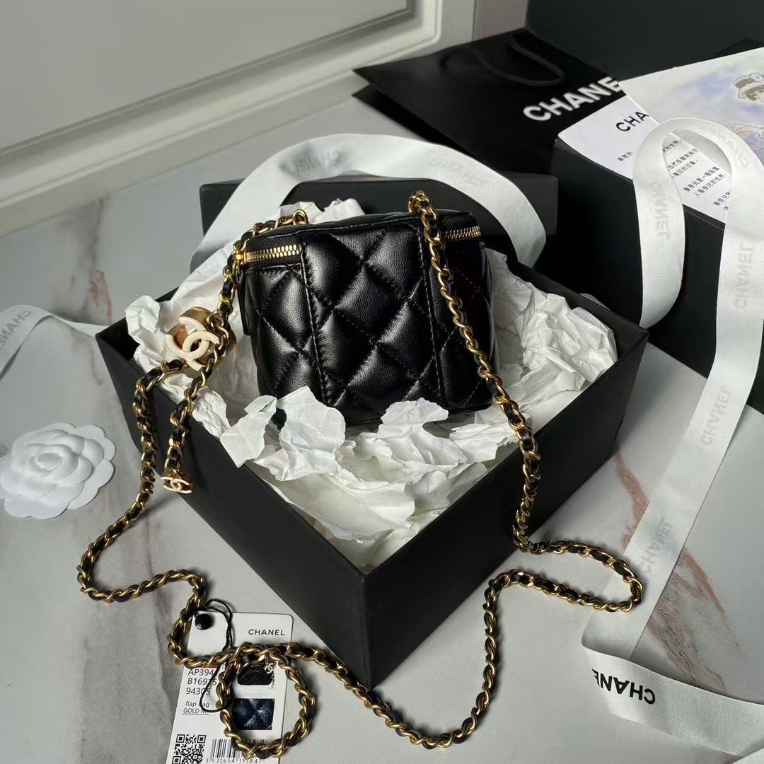 Chanel AP3941 Mini Vanity Case Lambskin Enamel & Gold-Tone Metal Black