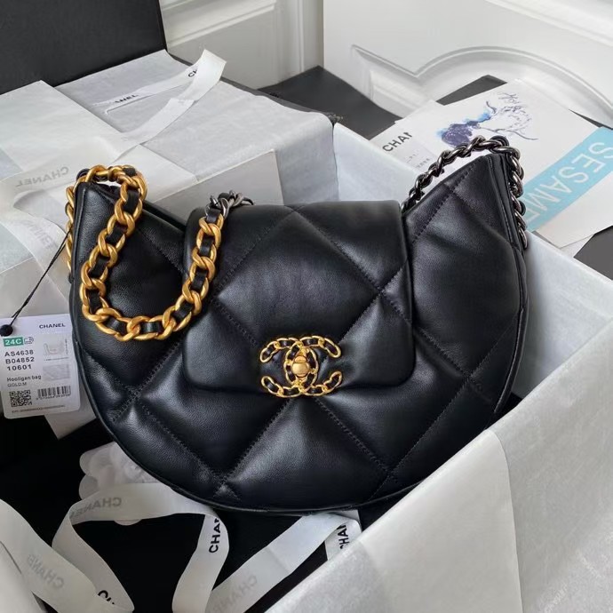 Chanel 24C AS4638 19 Hobo Bag Black Lambskin Mixed Metal Hardware