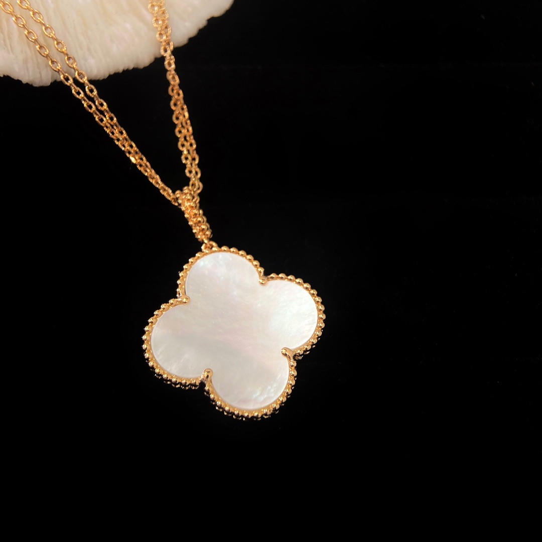 vca big clover necklace, white mother of pearl, Diameter 2.5cm, chain length 90cm
