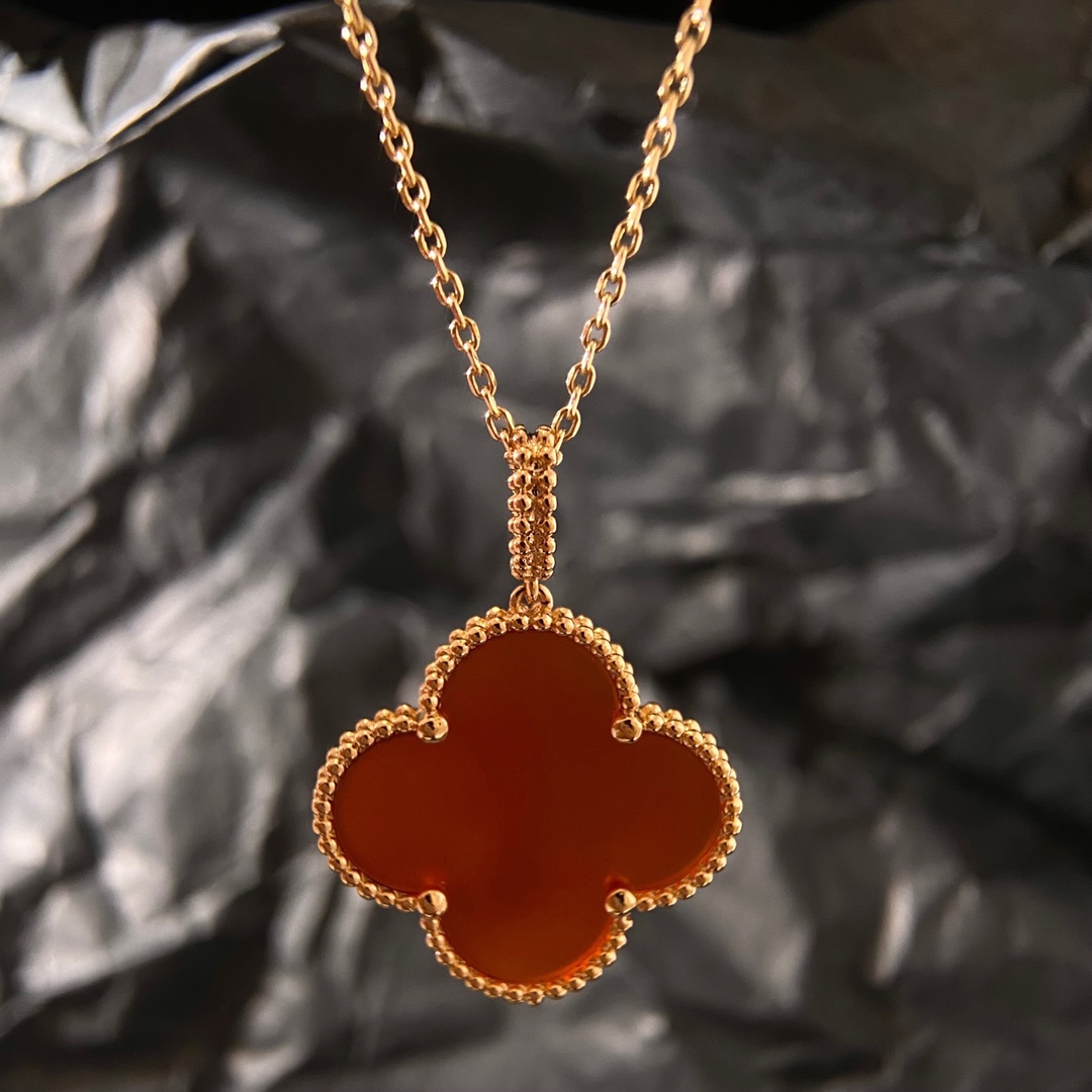 vca big clover necklace, red carnelian, Diameter 2.5cm, chain length 90cm