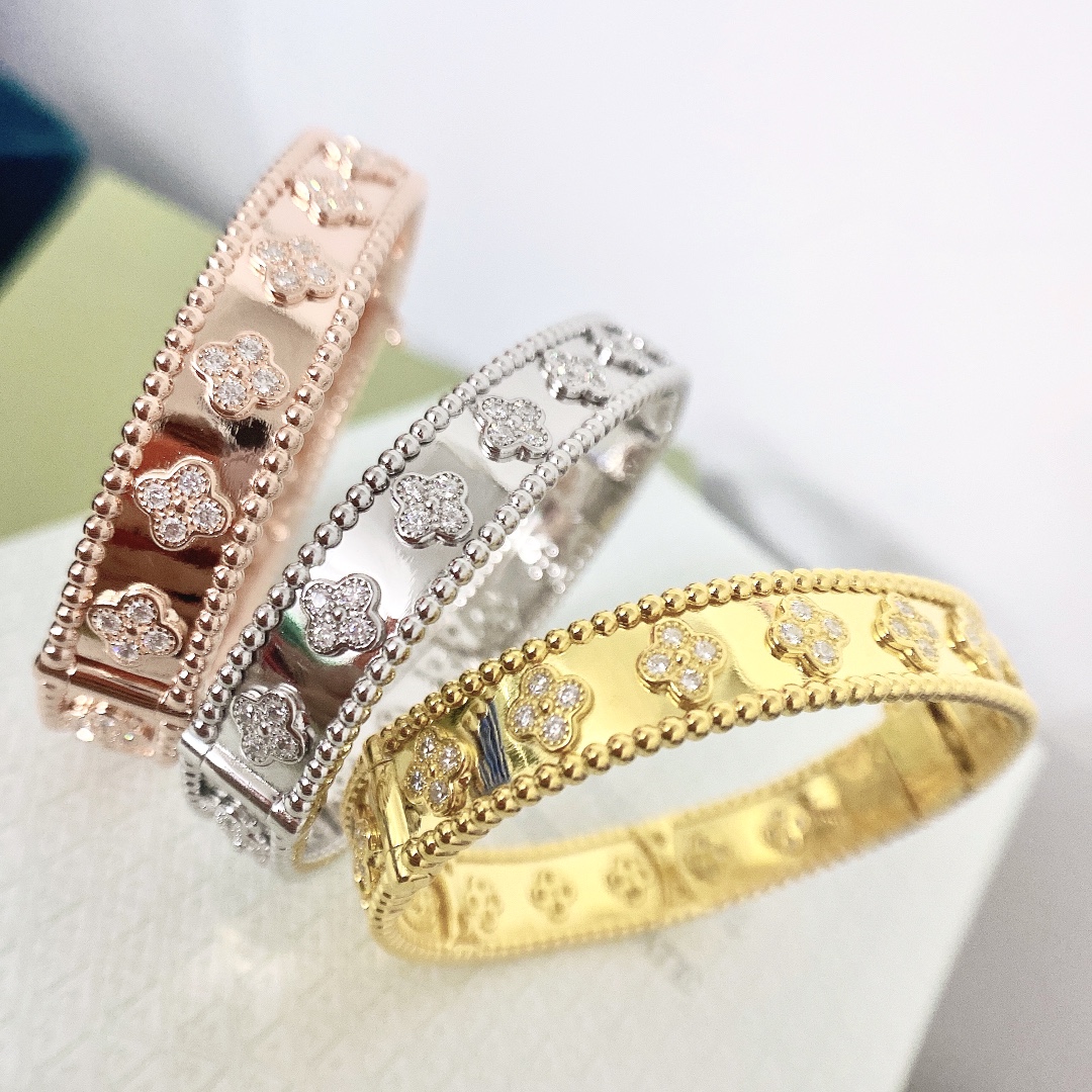 vca bangle, perlee clovers ,wide, size 17, top quality