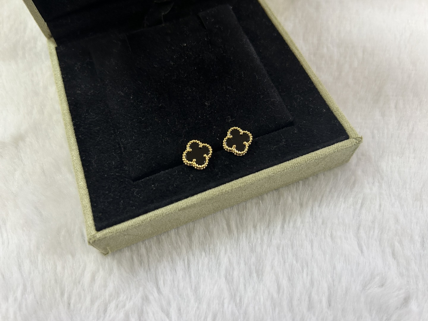 vca clover earring, black agate, gold, rose gold, silver