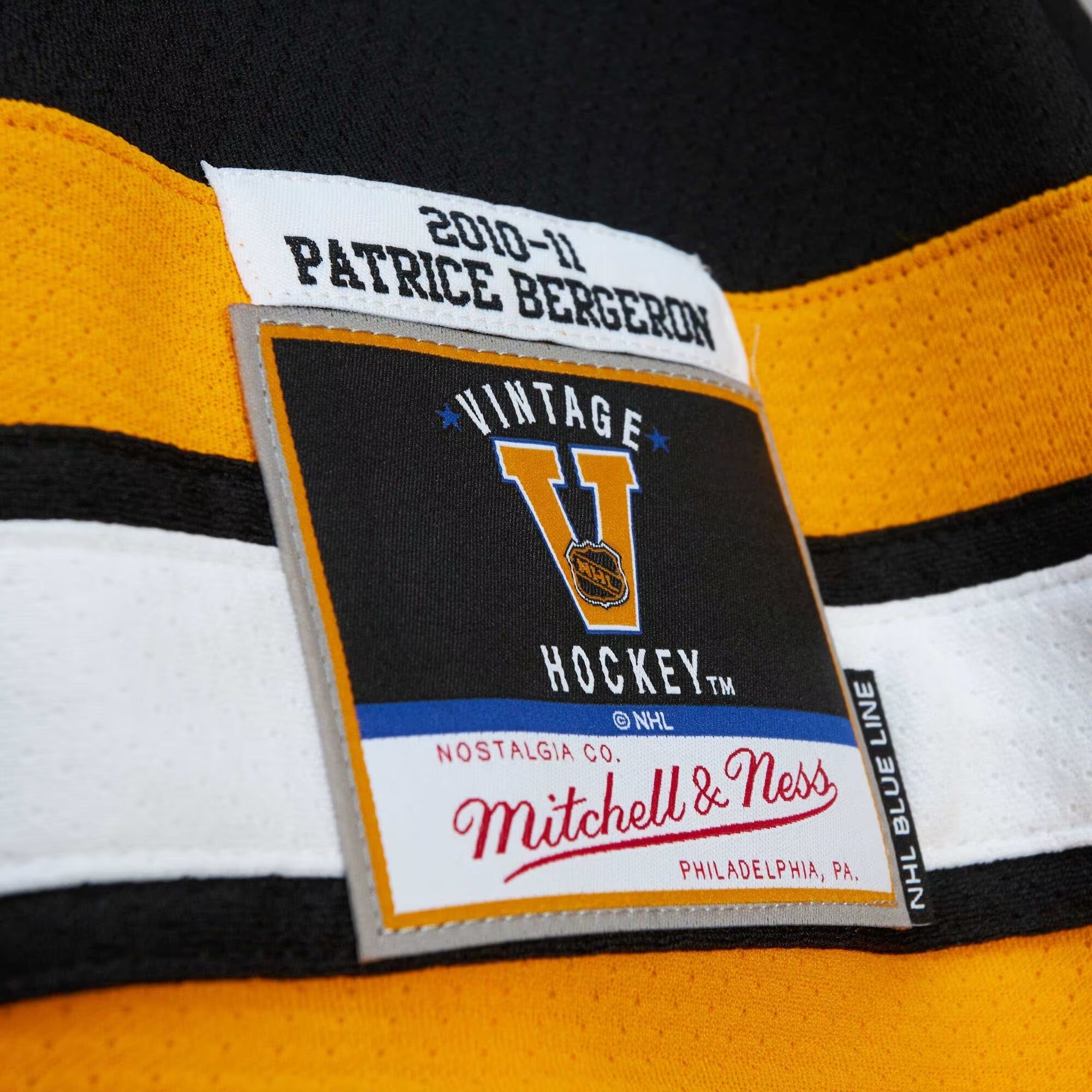 Patrice Bergeron Boston Bruins Mitchell & Ness Alternate Captain Patch 2010\/11 Blue Line Player Jersey - Black