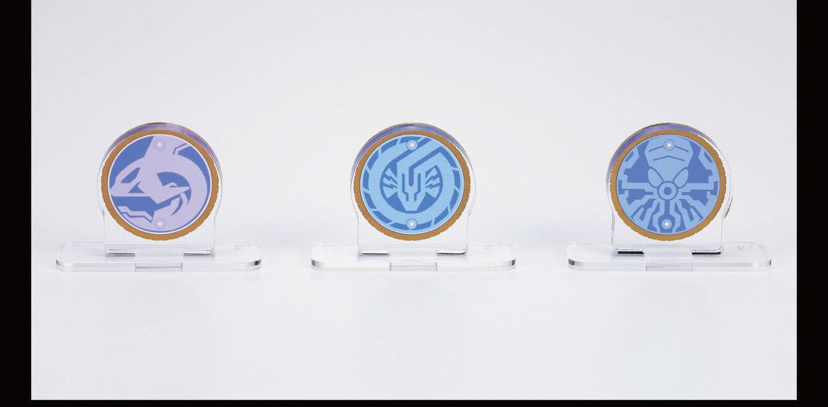 OOO Shauta Combo Core Medal Acrylic Logo Display
