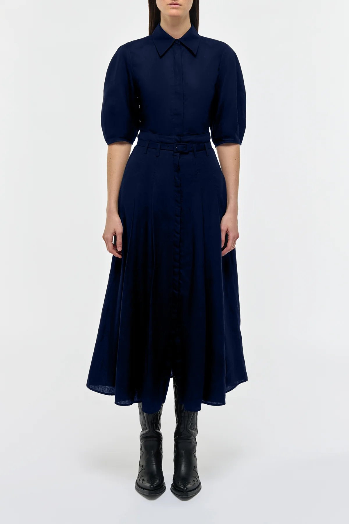 Dugald Pleated Midi Skirt in Electric Navy Aloe Linen