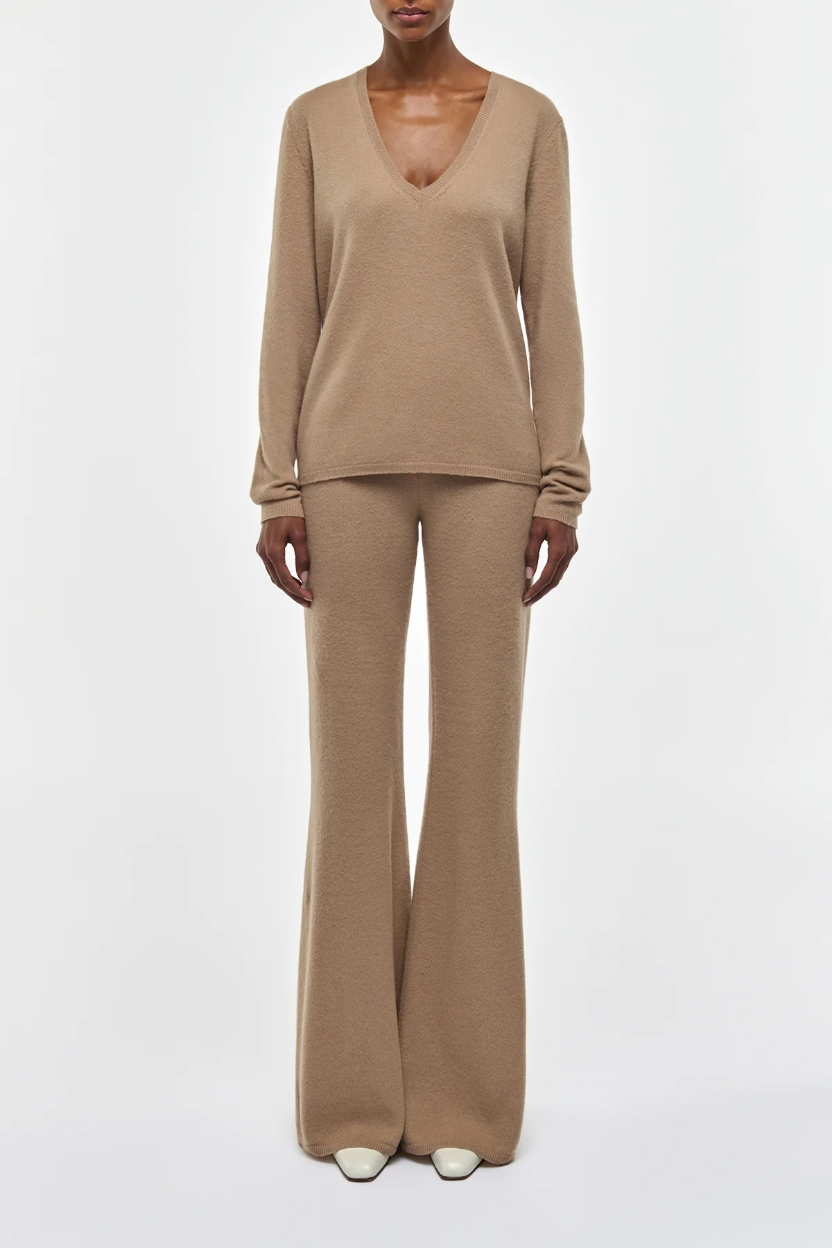 Vesper Knit V-Neck Sweater in Camel Brushed Cashmere