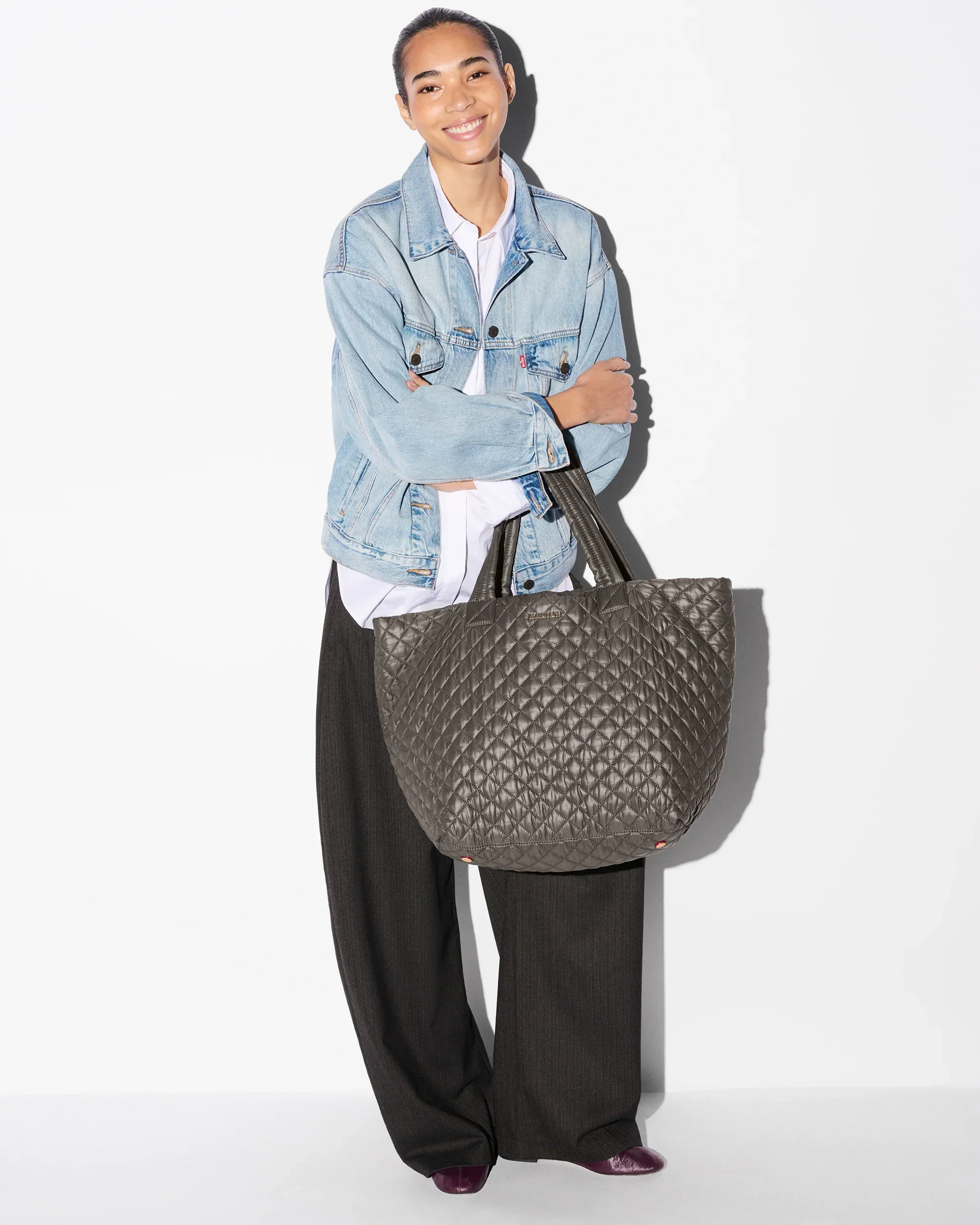 Magnet Large Metro Tote Deluxe II
