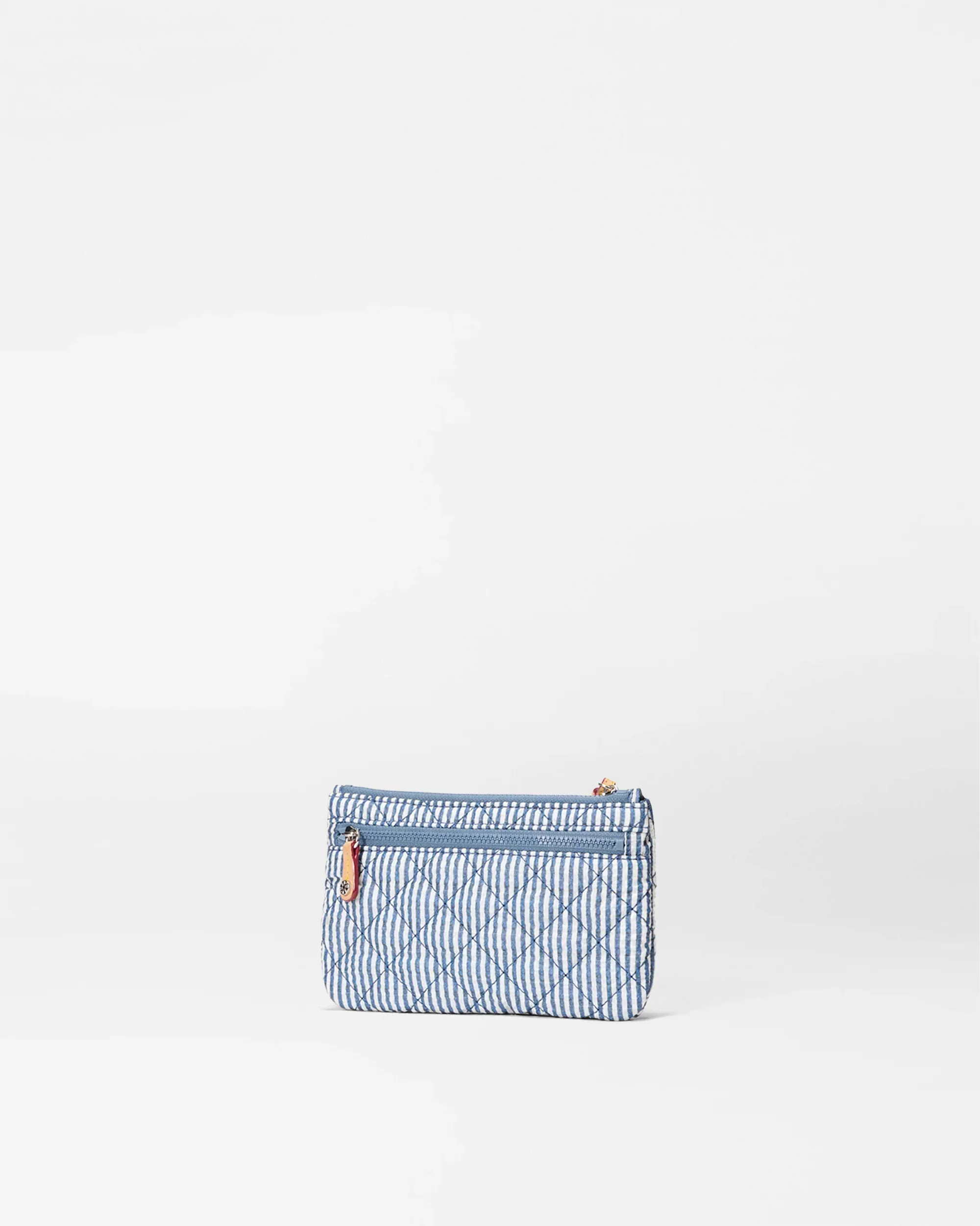 Seersucker Flat Metro Wristlet