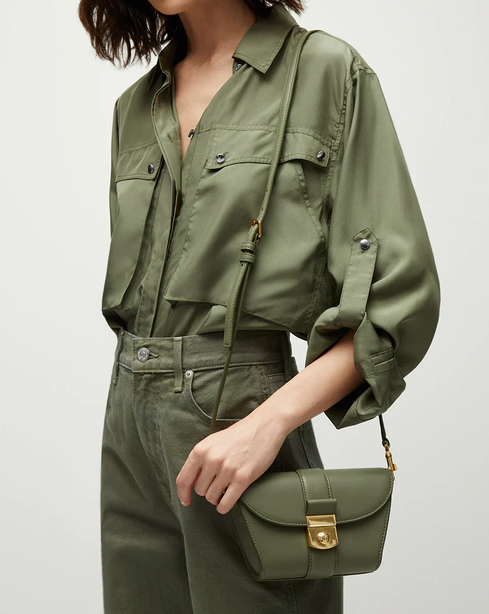 Small Crest Lock Trap Bag