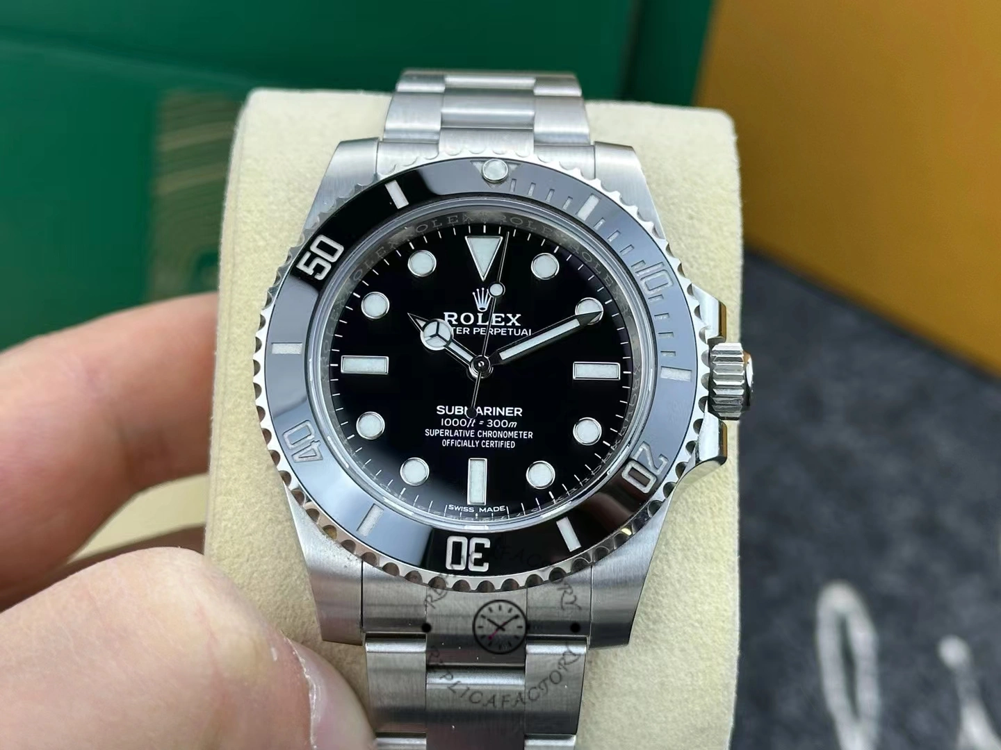 Rolex Submariner 114060 Stainless Steel Black Dial 40mm Mens Replica Watch