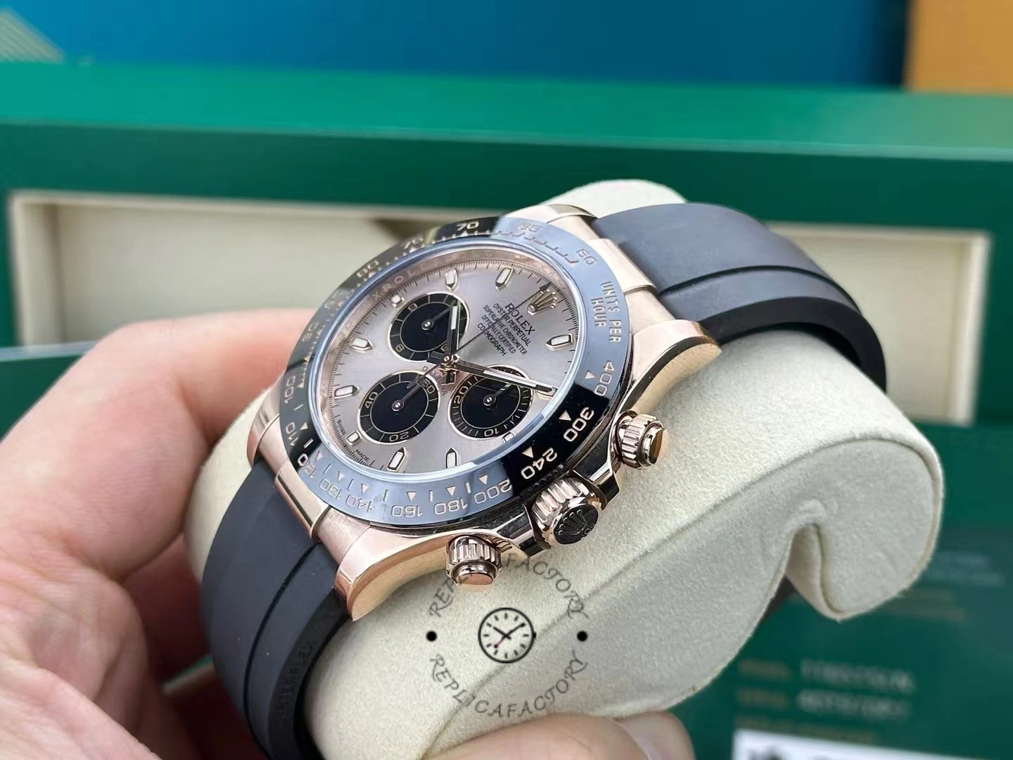 Rolex Cosmograph Daytona 116515LN