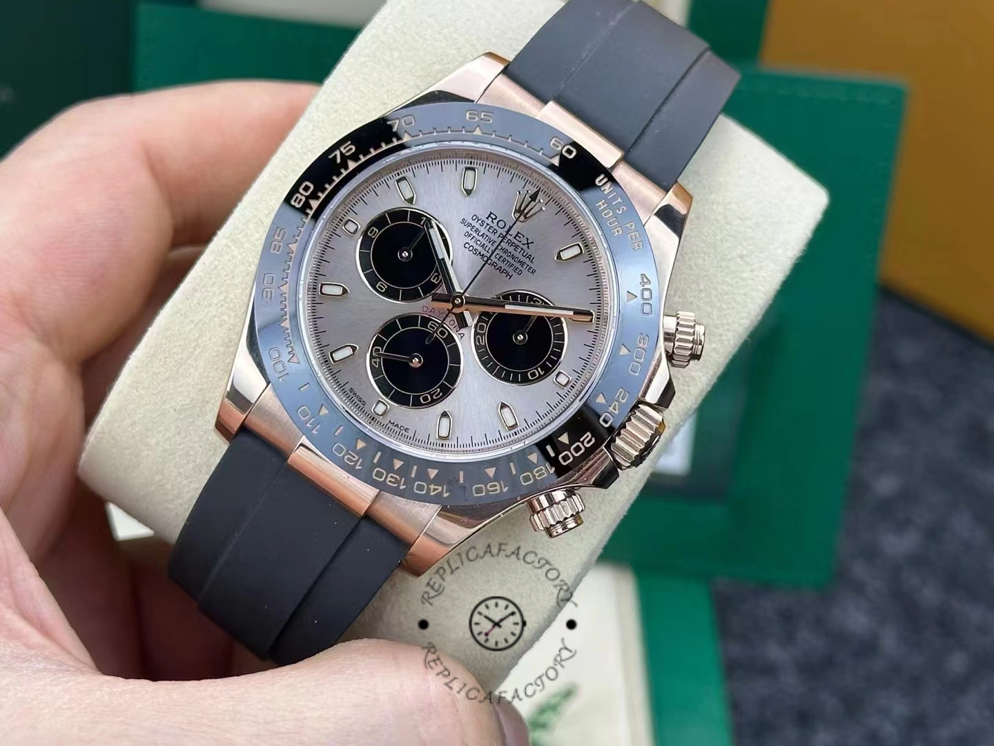 Rolex Cosmograph Daytona 116515LN