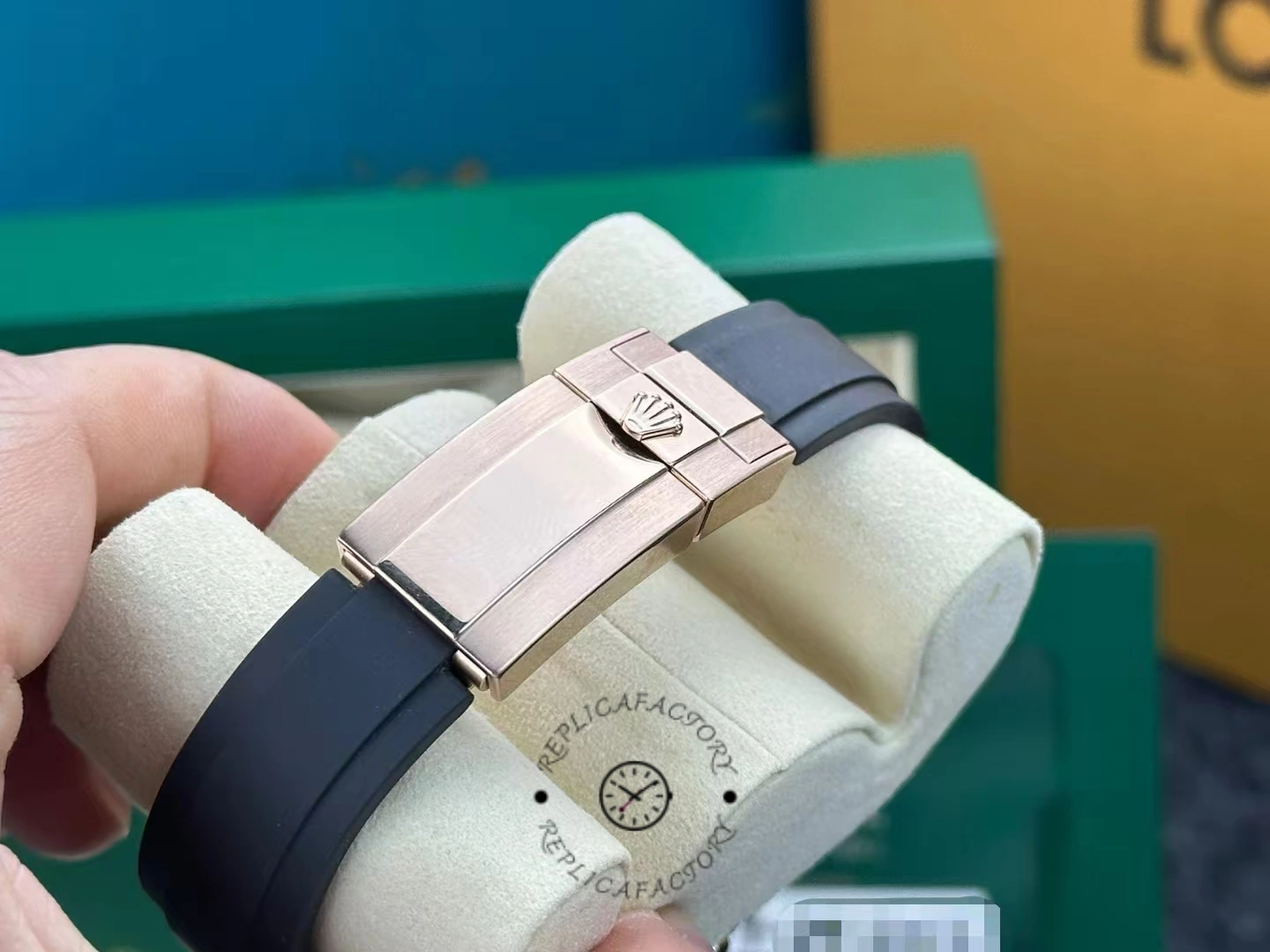 Rolex Cosmograph Daytona 116515LN