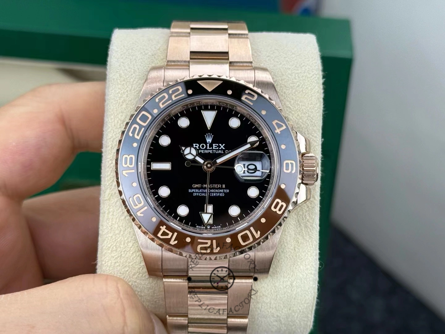Rolex GMT-Master II 126715CHNR