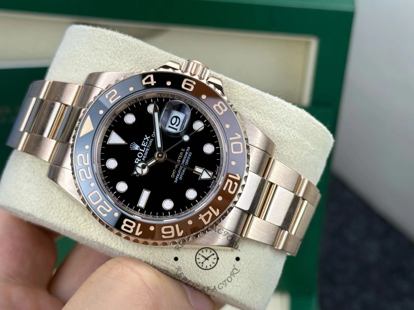Rolex GMT-Master II 126715CHNR