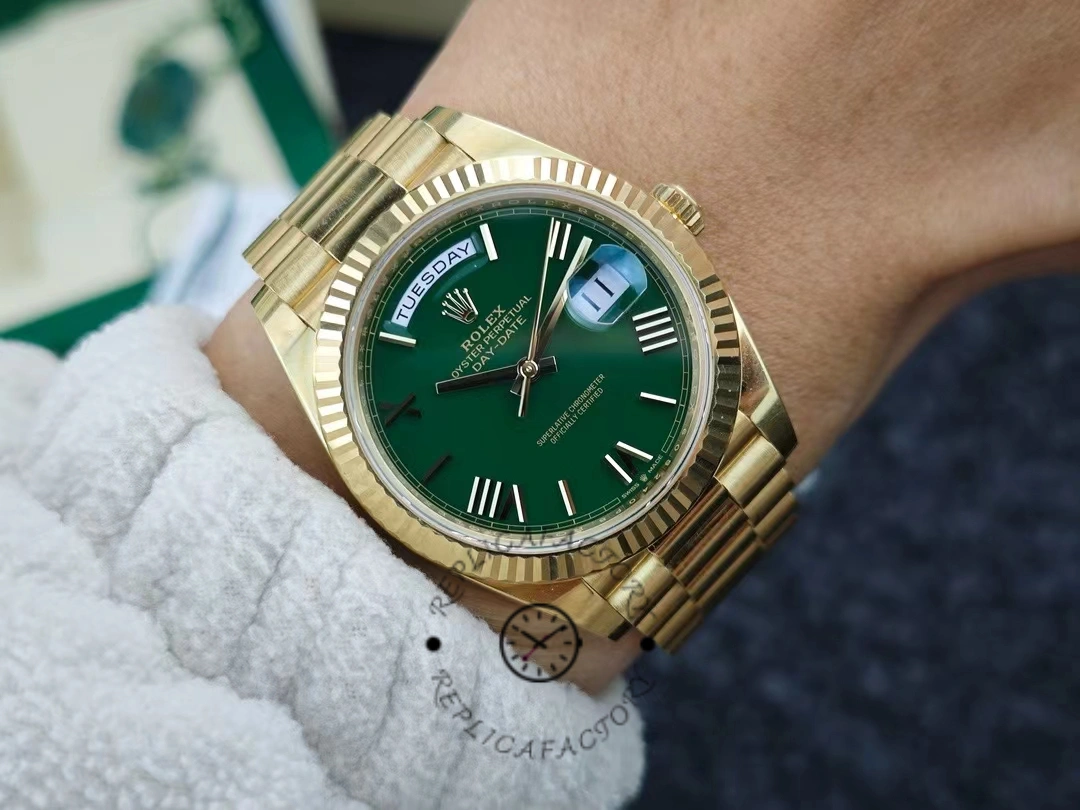 Rolex Day Date 40 President 228238 0061