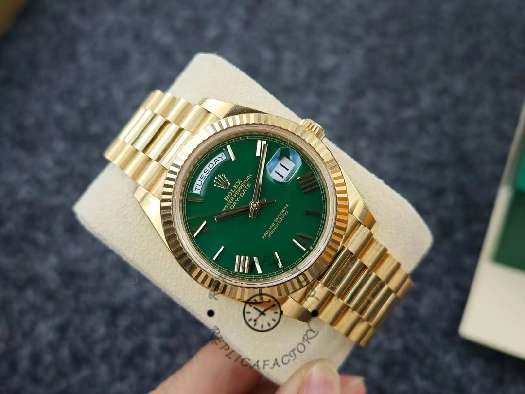 Rolex Day Date 40 President 228238 0061