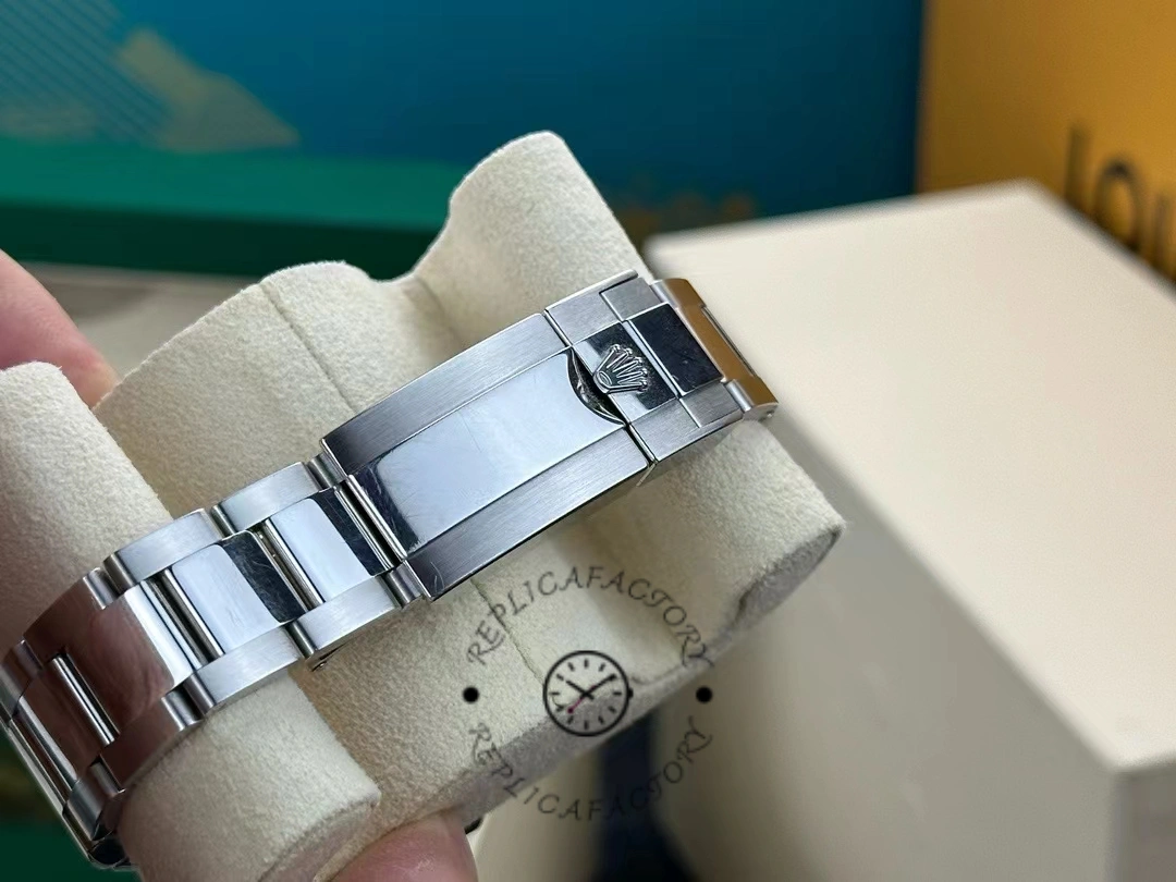 Rolex GMT-Master II 126710BLRO 0002