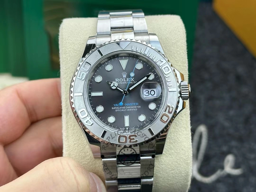 Rolex Yacht-Master 40 126622 dark rhodium dial, platinum bezel, Oystersteel watch