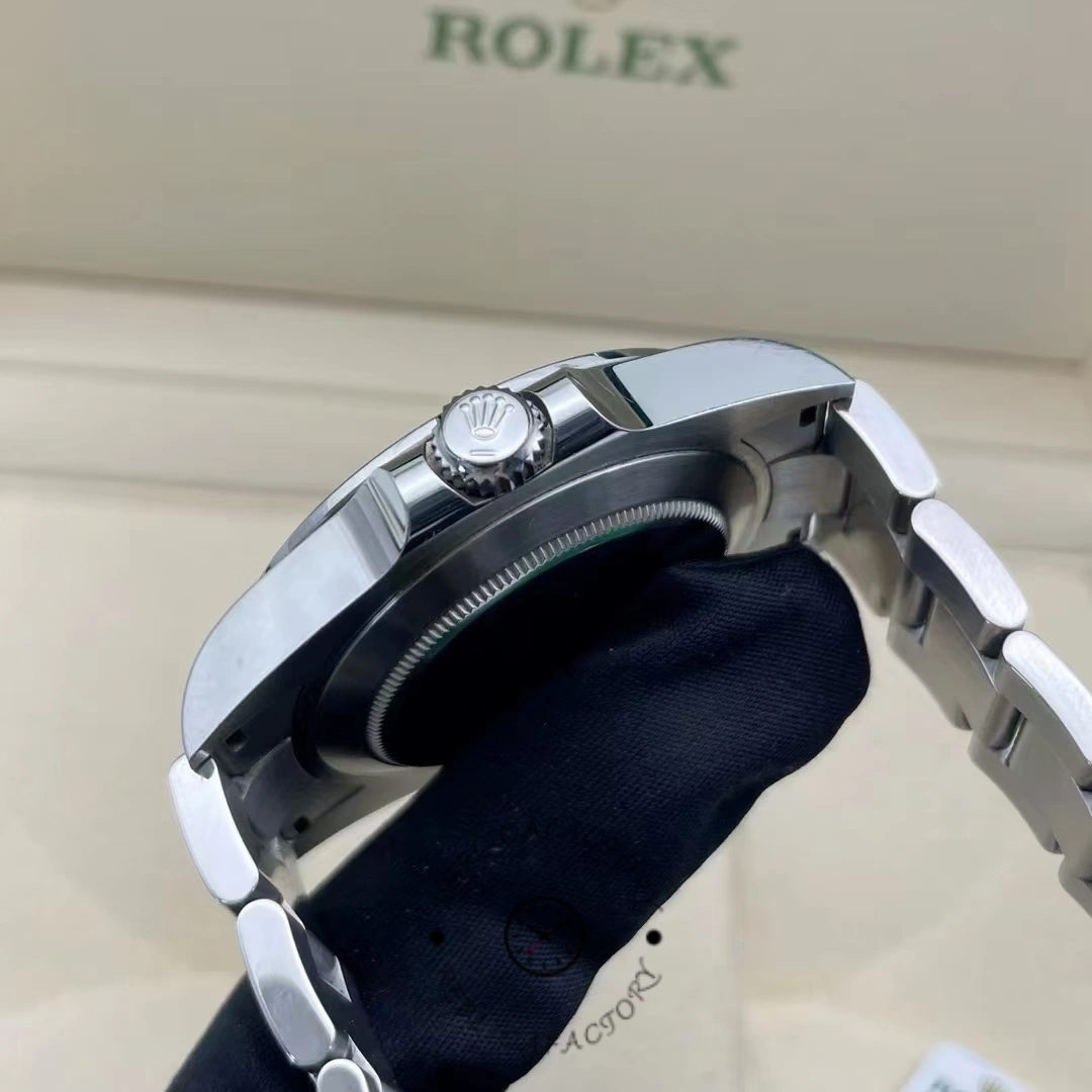 Rolex Explorer II m226570 0001