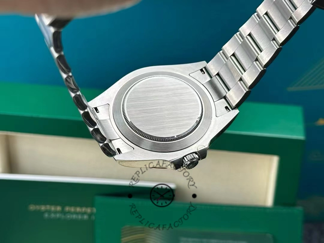 Rolex Explorer II m226570 0002