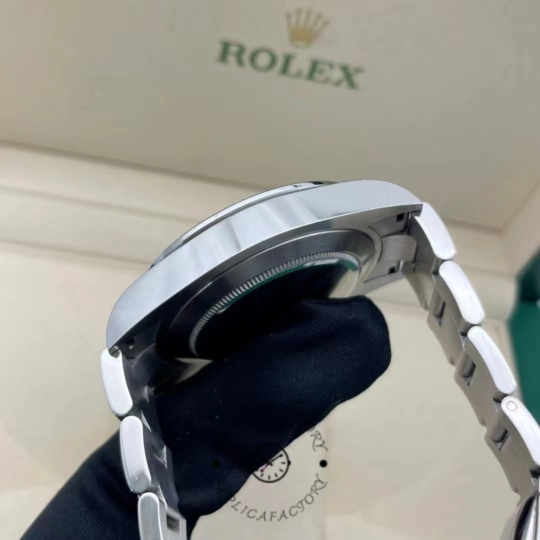 Rolex Explorer II m226570 0001