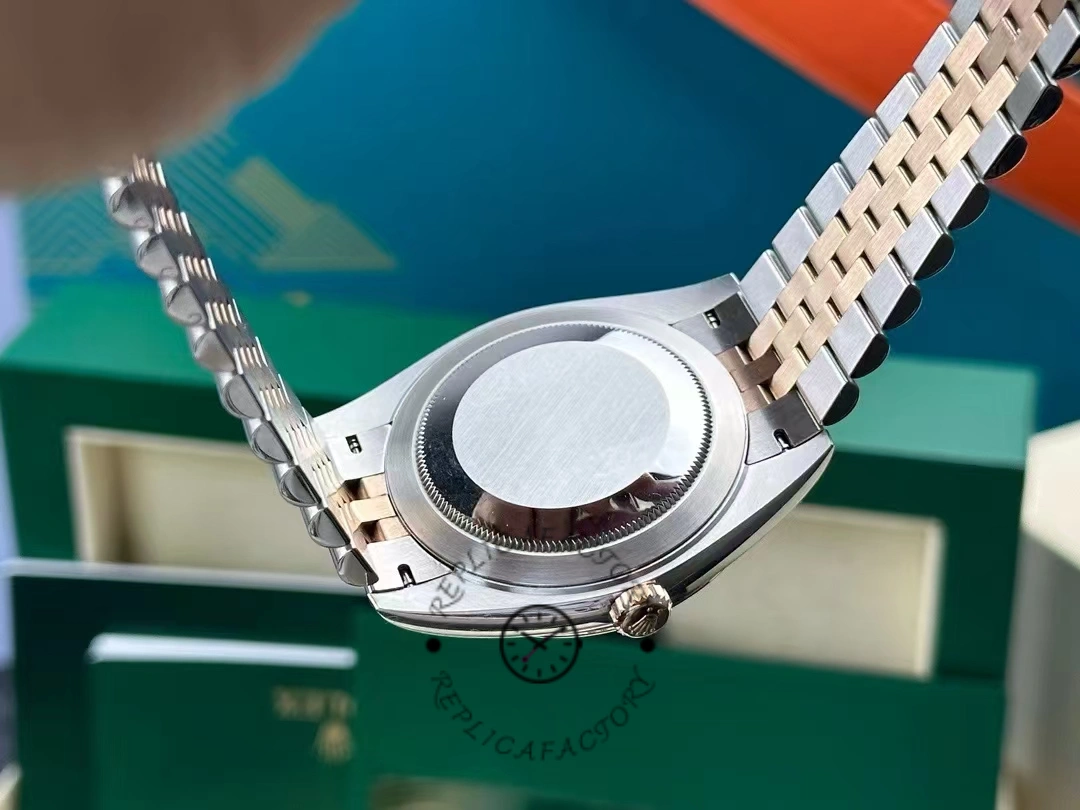 Rolex Datejust 41 mm, two-tone rose gold Jubilee strap, dial with Sundust indices 126331 0010