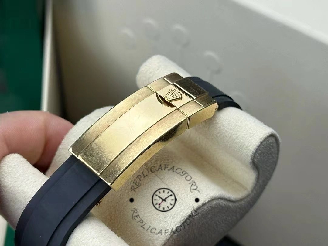 Rolex Yacht Master M226658 0001